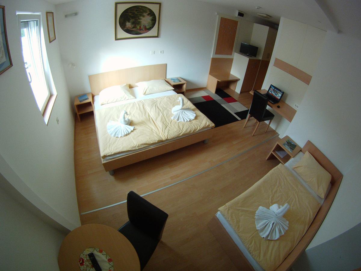 Hotel Galaksija Trebnje Exteriér fotografie