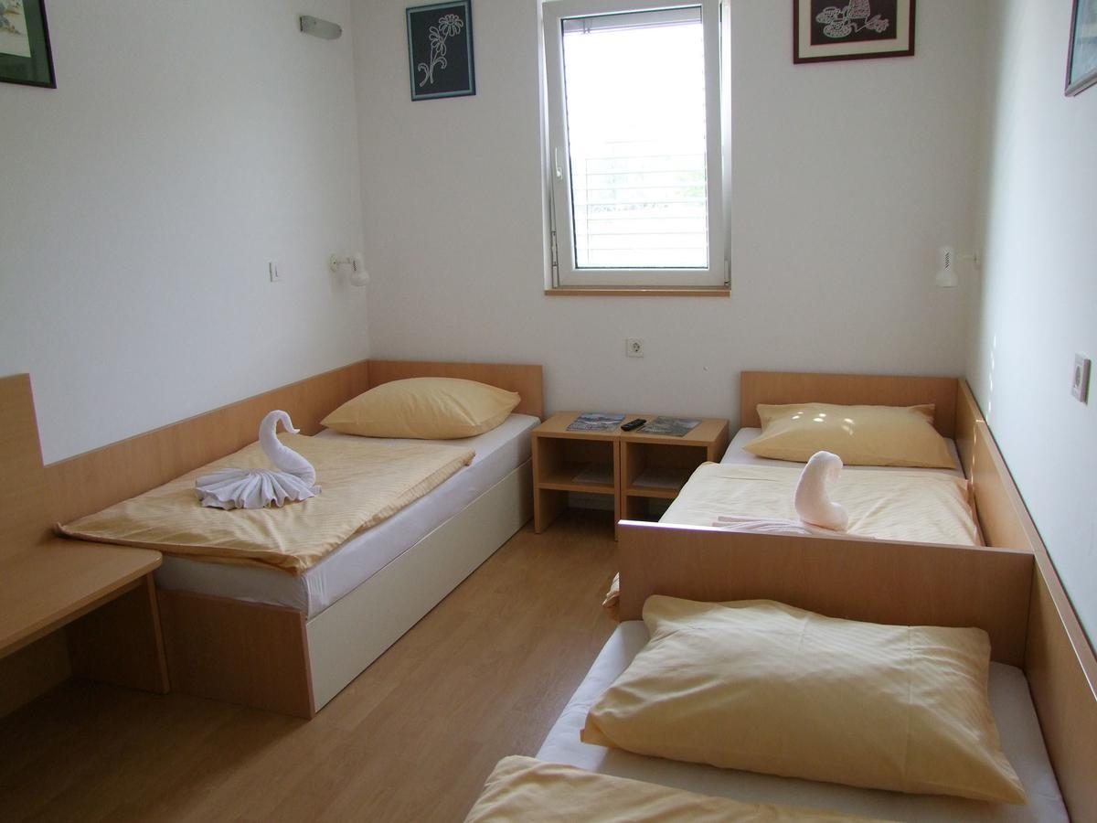 Hotel Galaksija Trebnje Exteriér fotografie