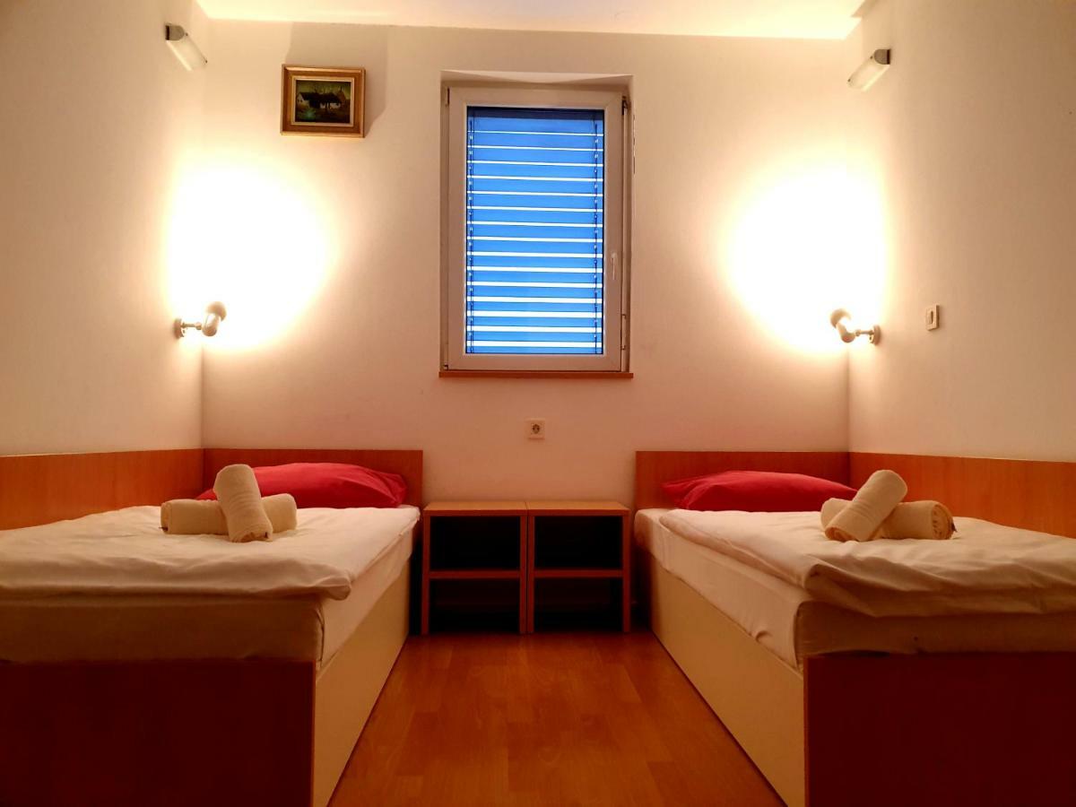 Hotel Galaksija Trebnje Exteriér fotografie